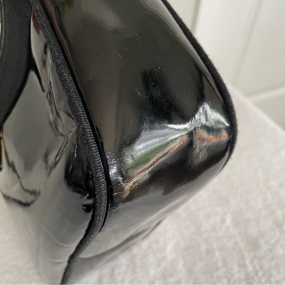 Salvatore Ferragamo Vintage Crossbody Bag Enamel Shoulder Vara - Picture 11 of 16